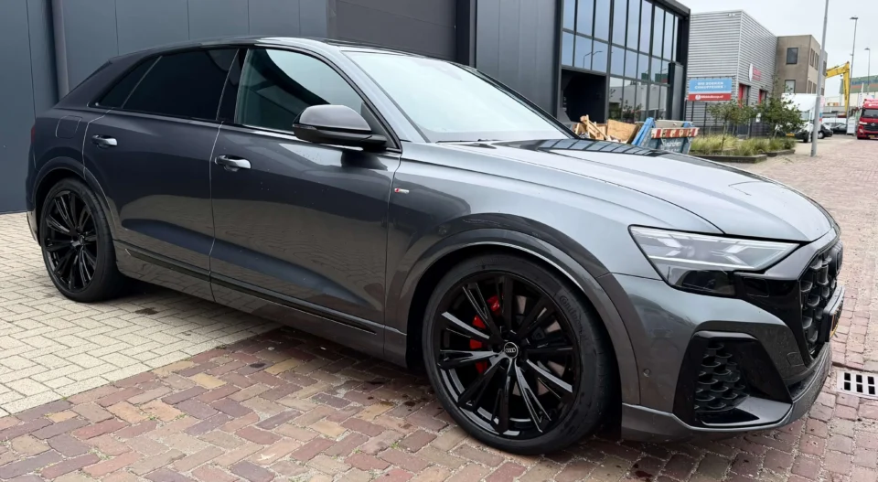 audi q8 1