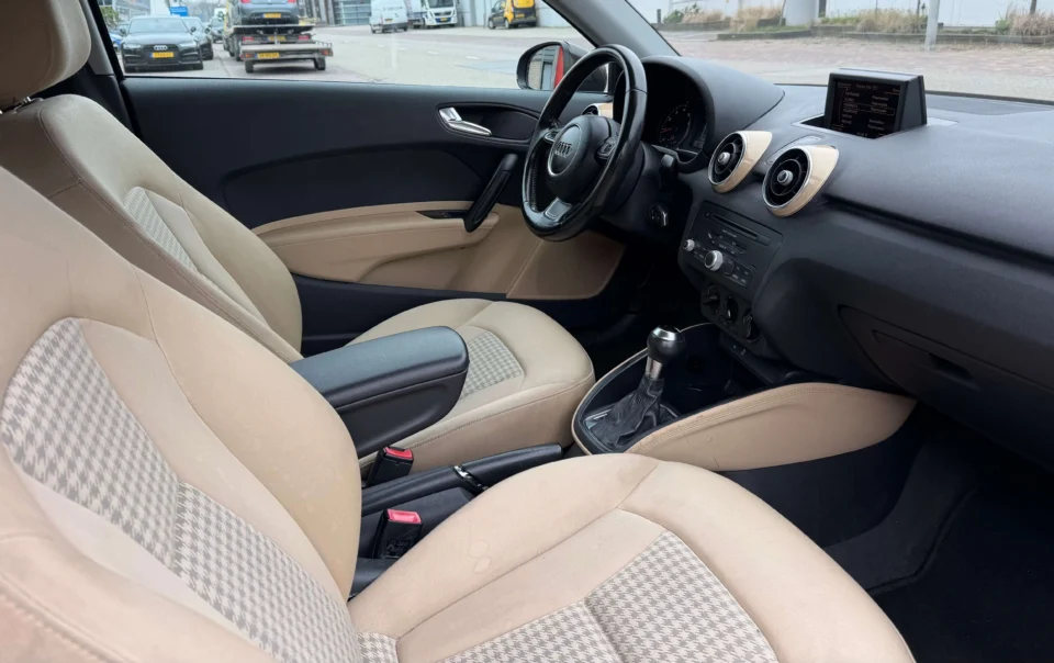 audi a1 automaat 5