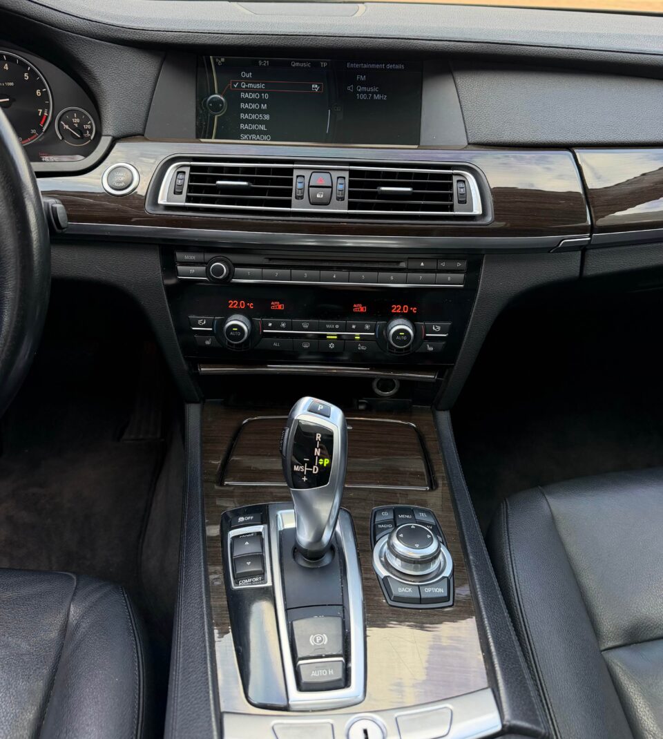 bmw 740 i 11