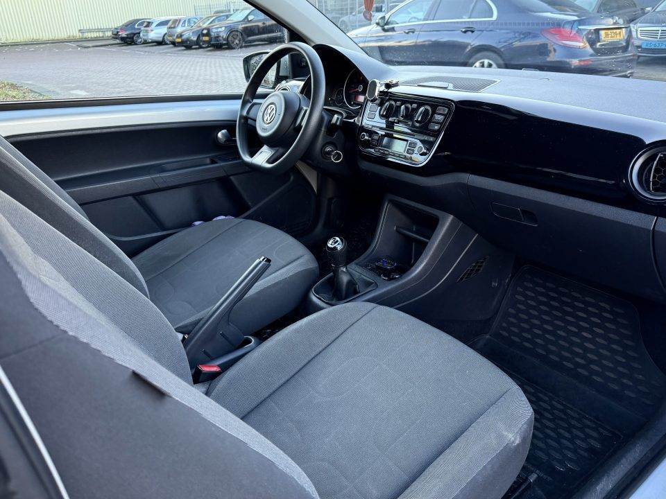 Volkswagen up! 1.0 move up! BlueMotion