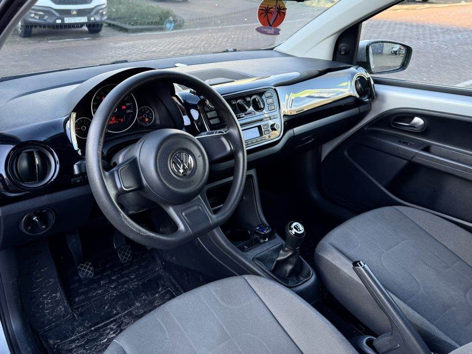 Volkswagen up! 1.0 move up! BlueMotion