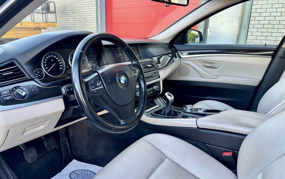 BMW 5-Serie 523 High Executive