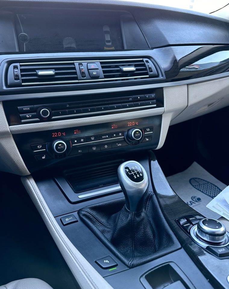 BMW 5-Serie 523 High Executive