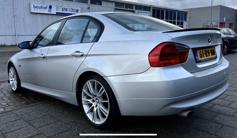 BMW 3-Serie 318i Dynamic executive