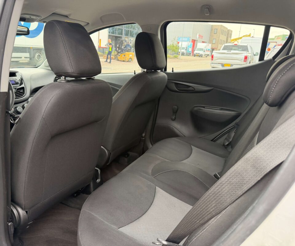 Opel Karl 2016 09