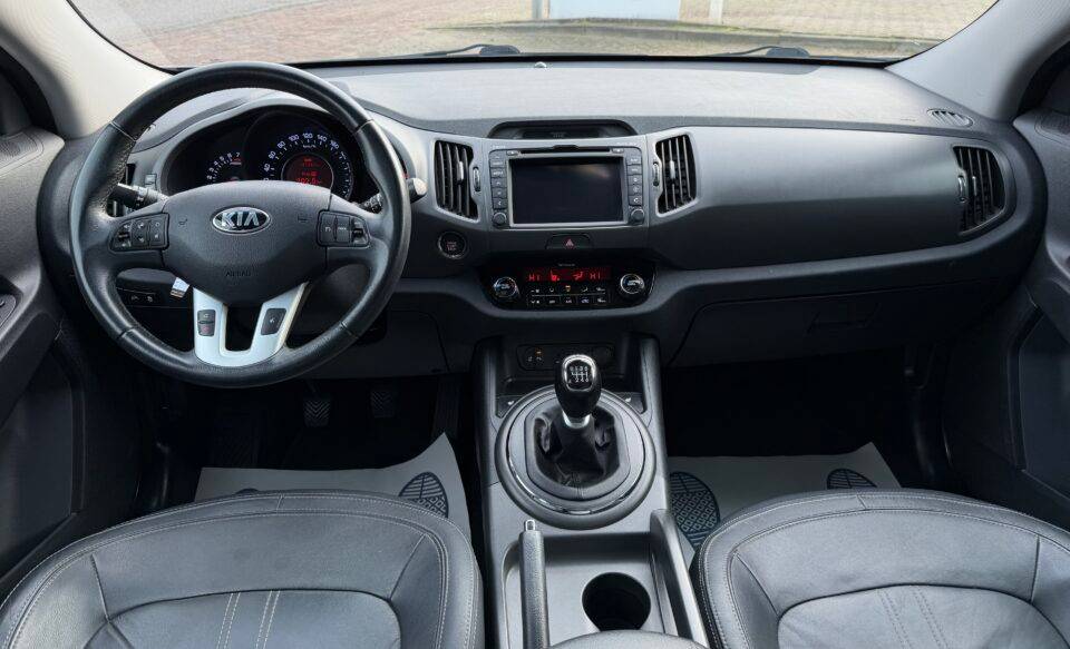 kia sportage 12