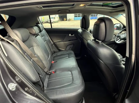 kia sportage 7