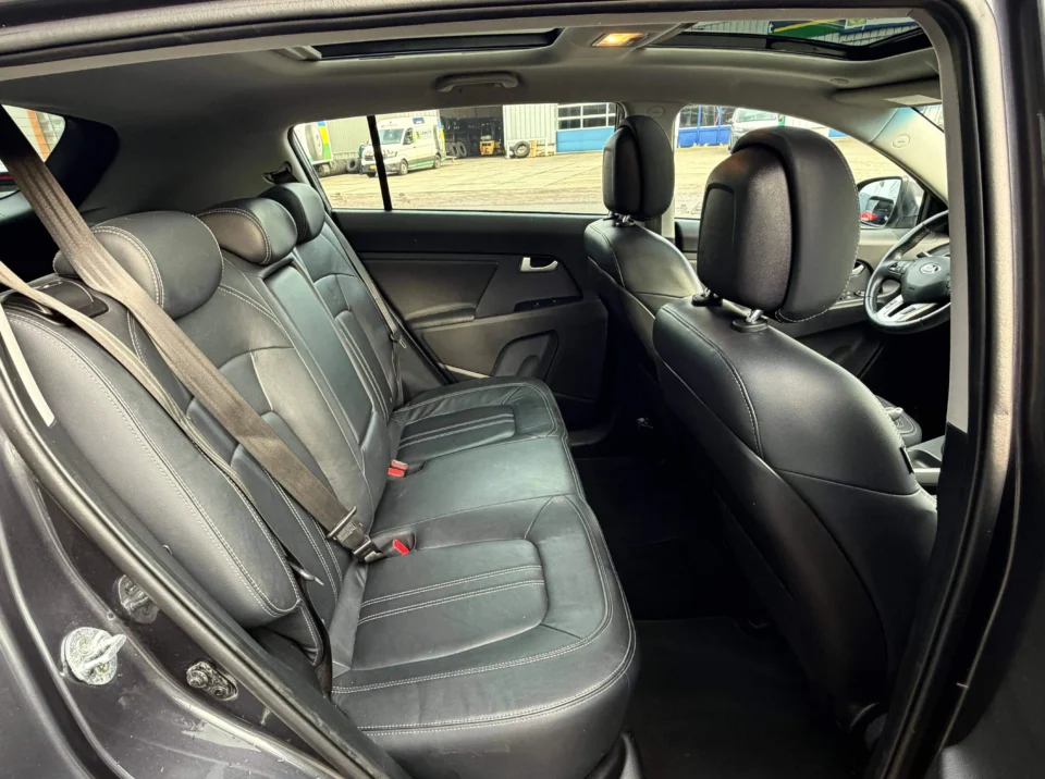 kia sportage 7