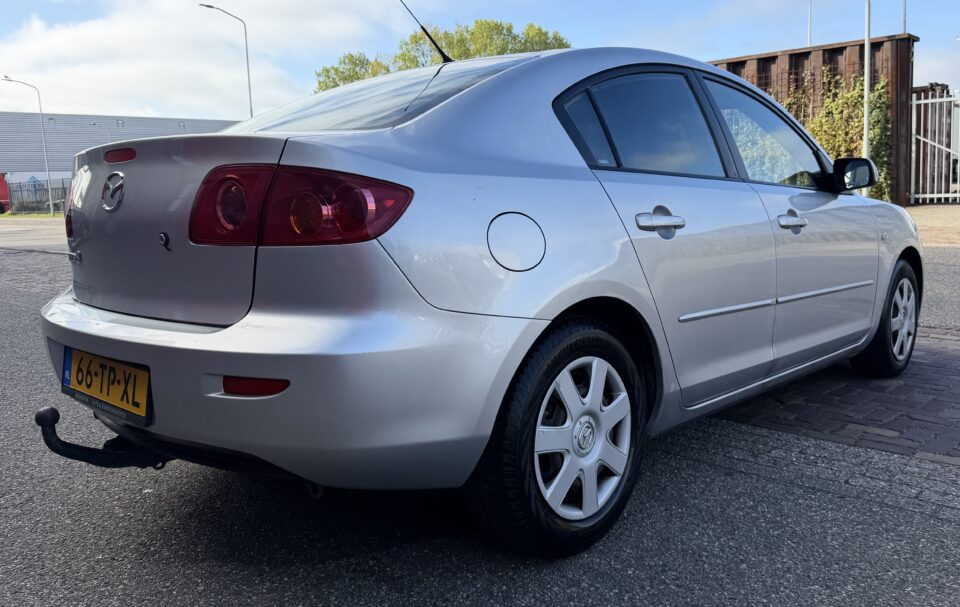 mazda 3 6