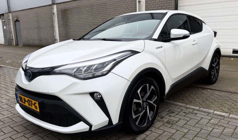 toyota chr 8