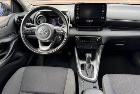 toyota yaris 2020 10