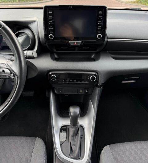 toyota yaris 2020 11