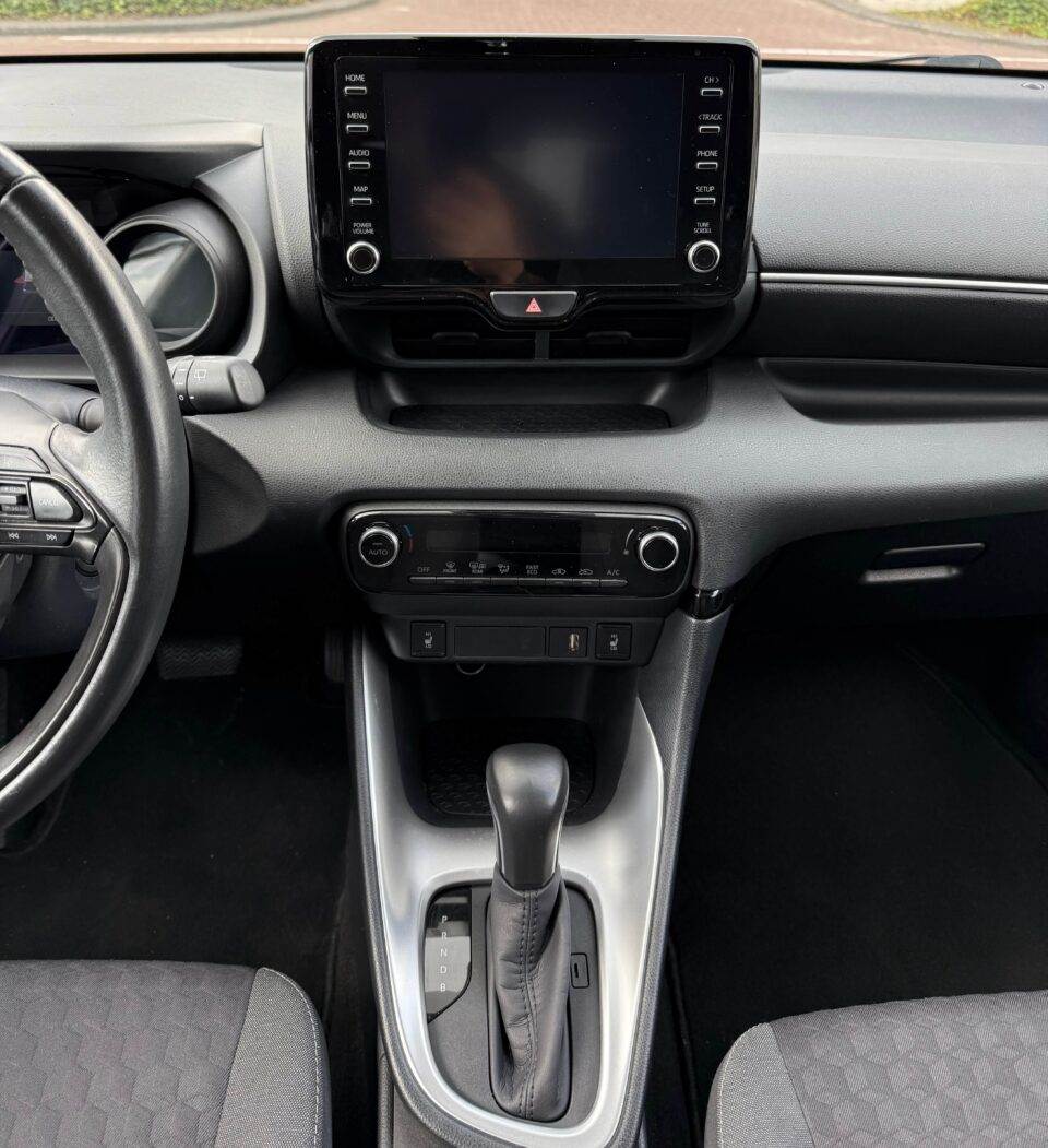 toyota yaris 2020 11