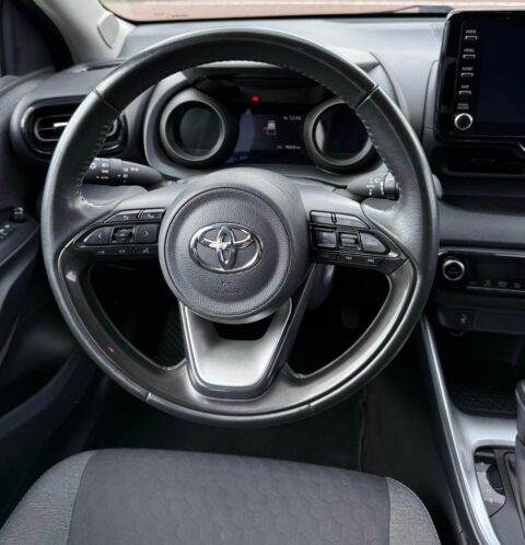 toyota yaris 2020 12