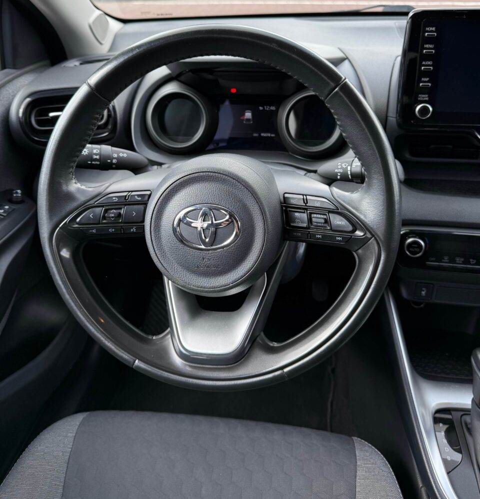 toyota yaris 2020 12