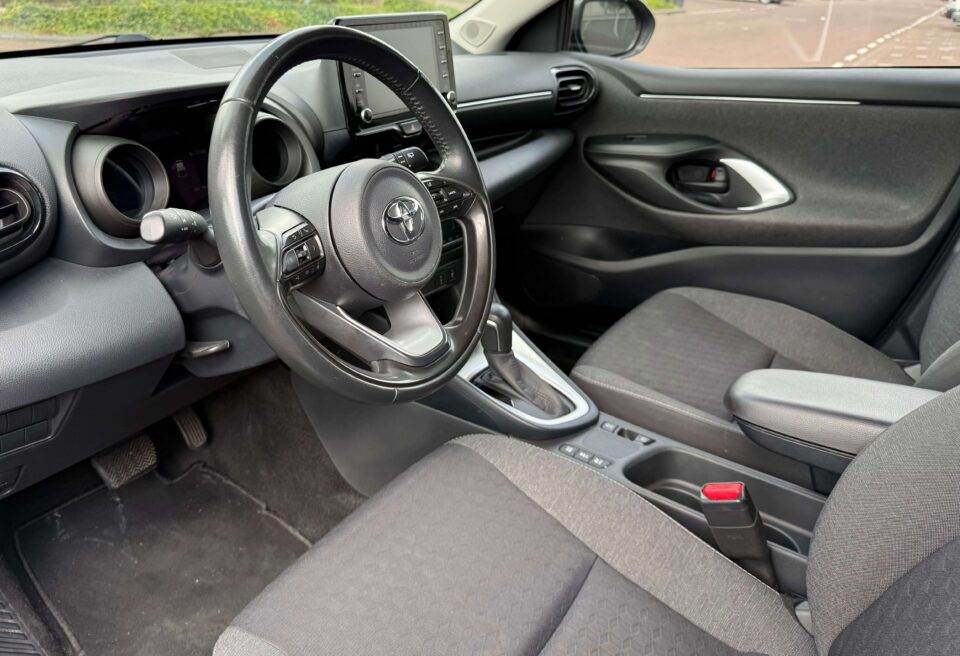 toyota yaris 2020 13