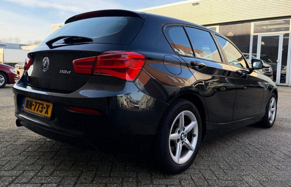 bmw 1 serei 9