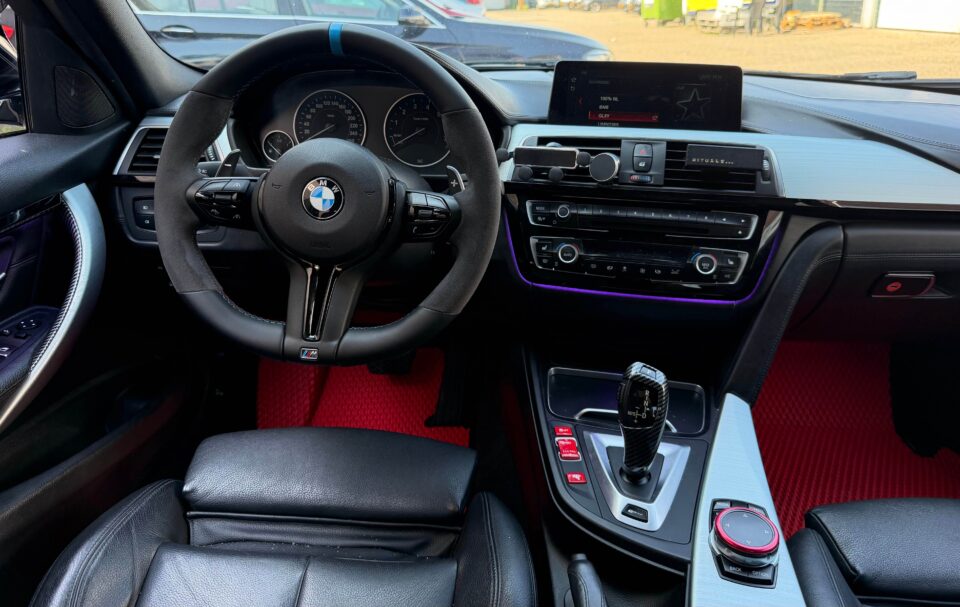 bmw330 10