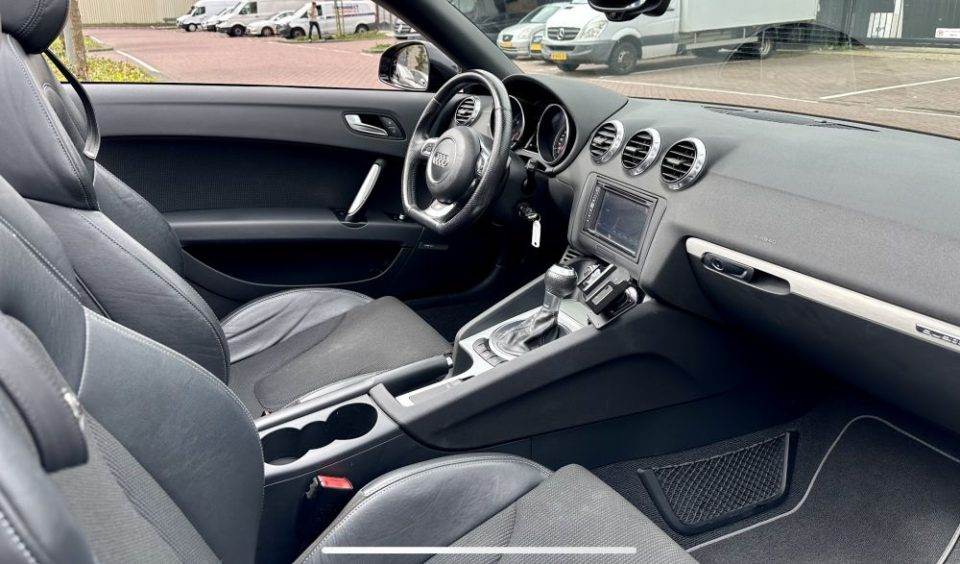 Audi TT Roadstar 2.0 TFSI Pro Line S