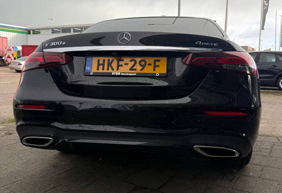Mercedes E-klasse 300e 4-matic AMG bouwjaar 2021