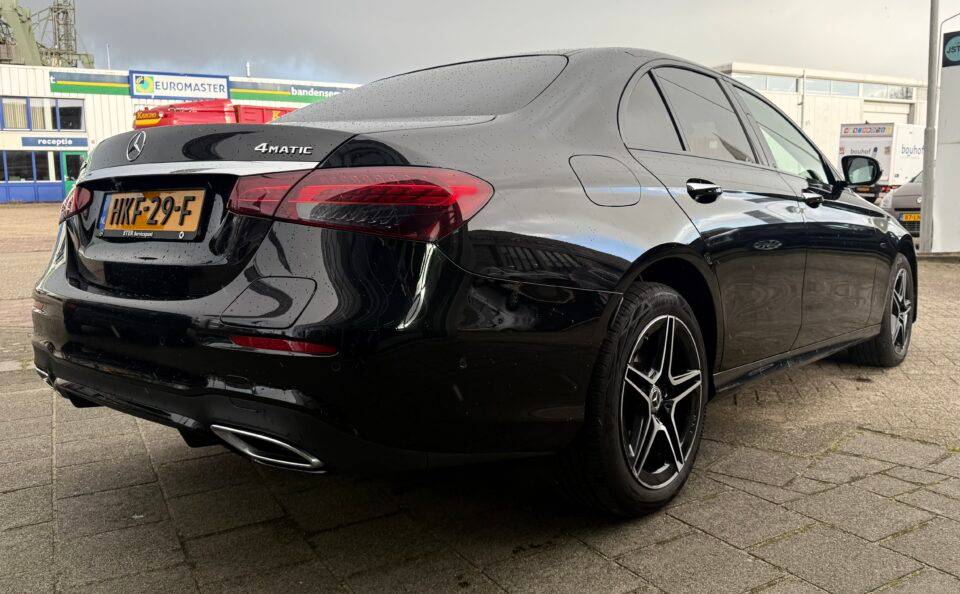 Mercedes E-klasse 300e 4-matic AMG bouwjaar 2021