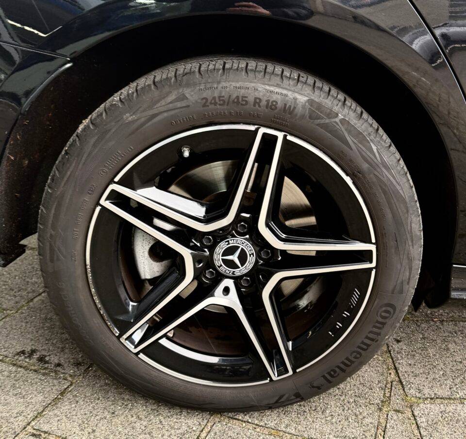 Mercedes E-klasse 300e 4-matic AMG bouwjaar 2021