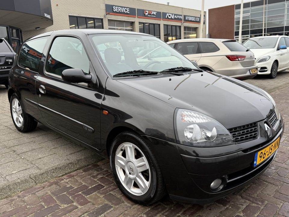 renault clio 1.6 3