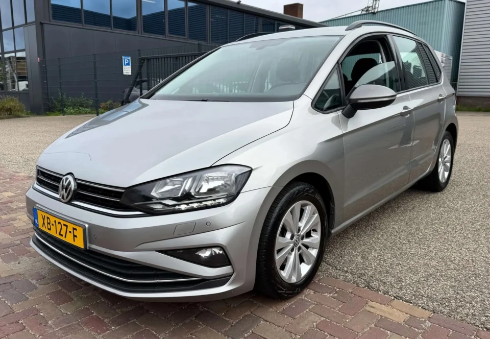 Volkswagen Golf Sportsvan 1.5 TSI ACT Highline 2018, aanzicht van links voorkant