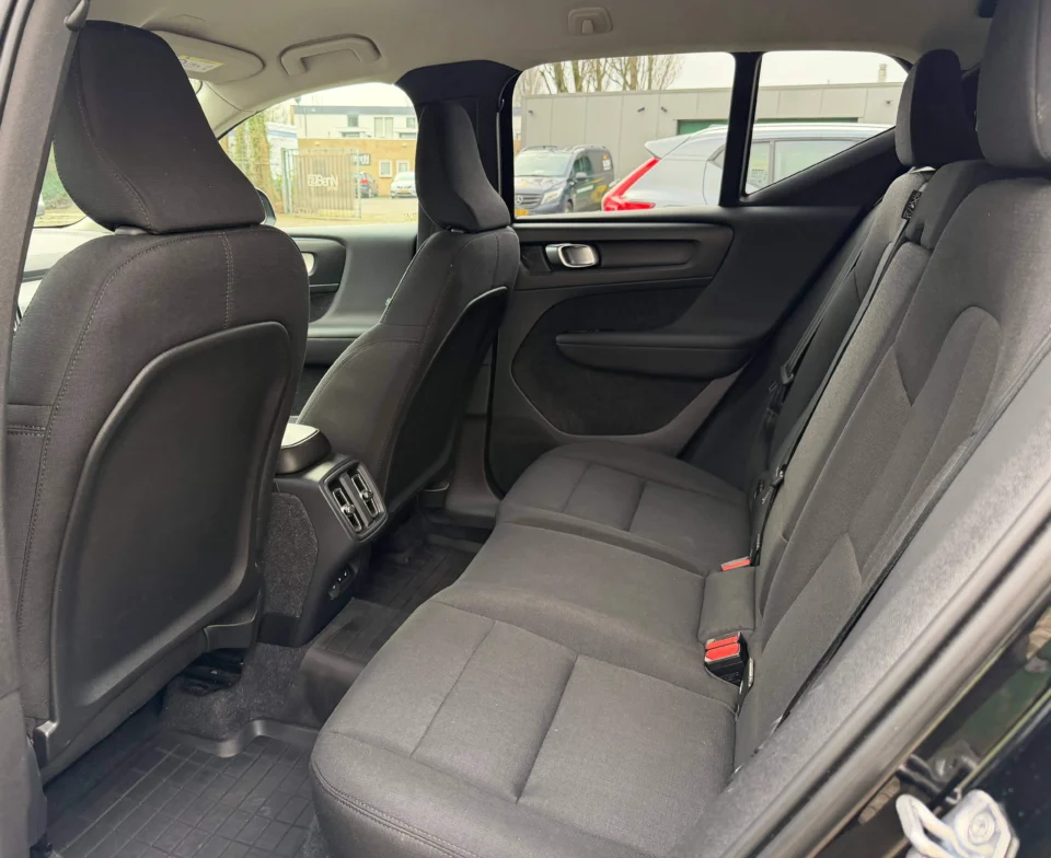 volvo xc40 10