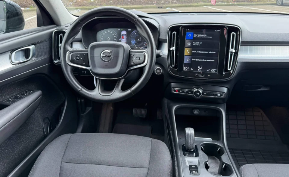 volvo xc40 12