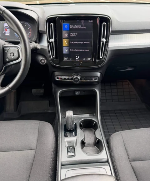 volvo xc40 13