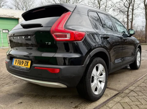 volvo xc40 7