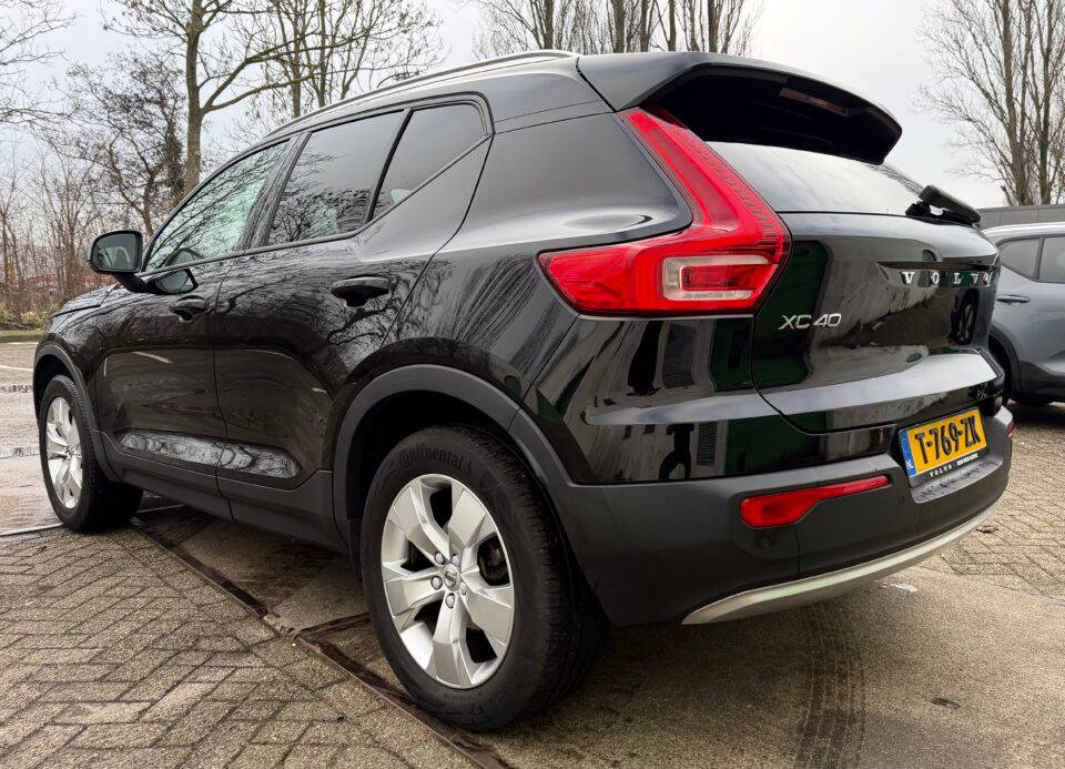 volvo xc40 9